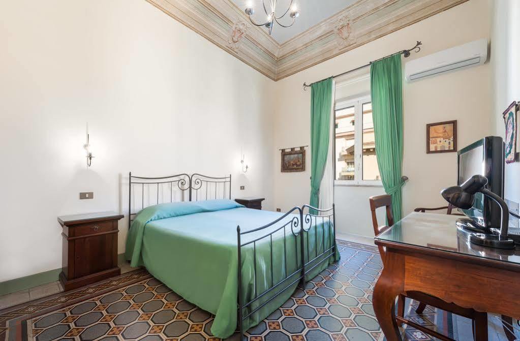 Panormus Hotel Palermo Bagian luar foto